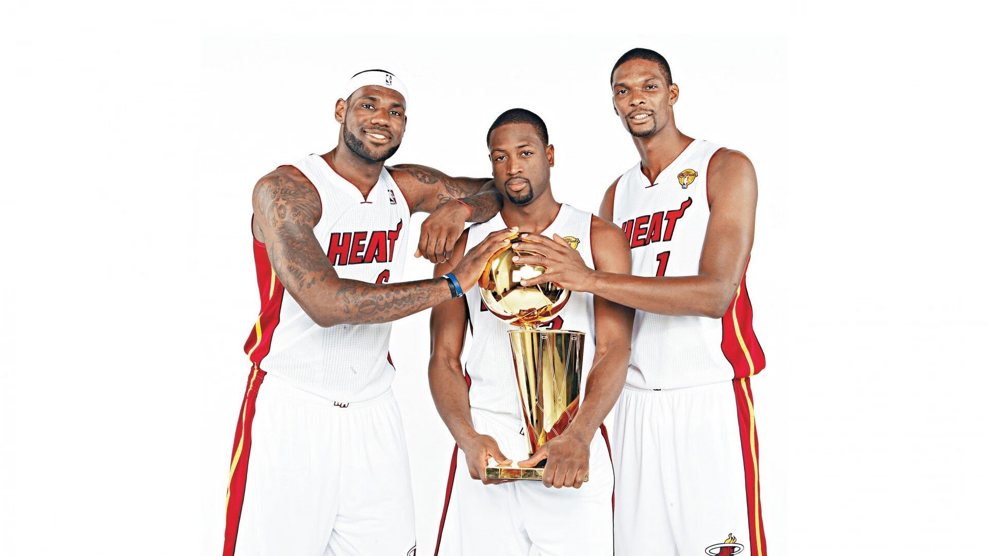 勇士队核心库里再度爆发,三分雨点不停,勇士队为库里布置的战术