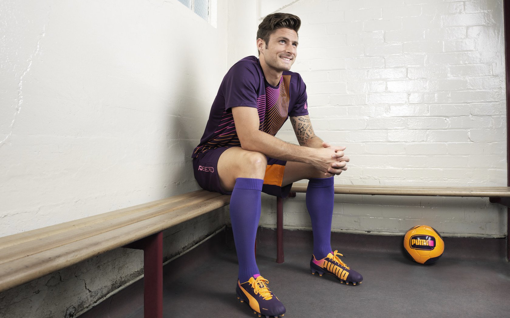 法国足球面临阵容老化挑战,年轻球员崭露头角,法国足球主力队员