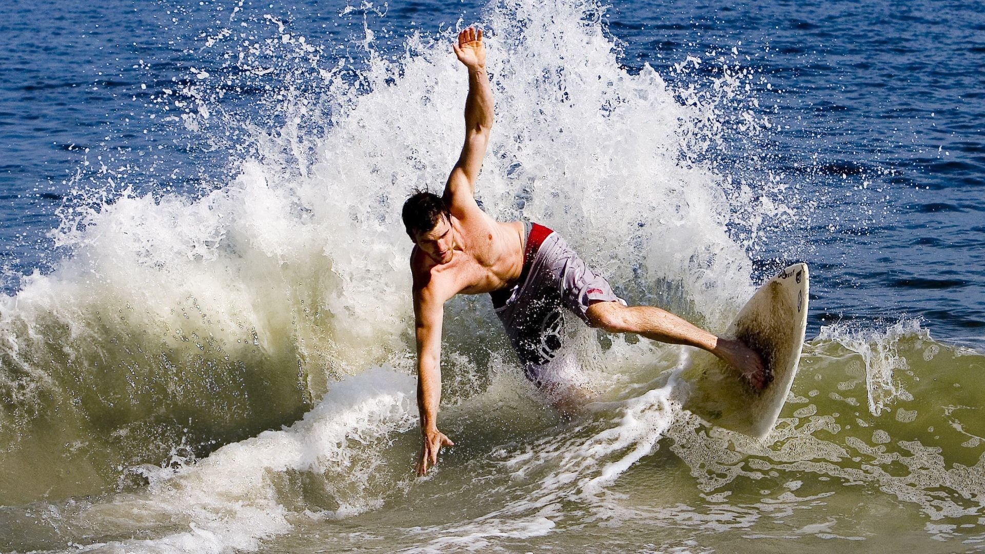 乐鱼体-中国男排在亚洲锦标赛中夺冠，展现强大实力，中国男排 亚洲冠军